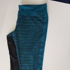 Champion DuoDry Spandex Crop pants